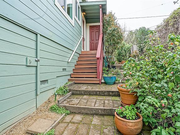 5th image of 8195 Park Ave