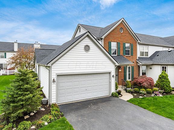 3rd image of 2228 Victoria Park Dr