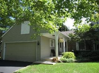 16 Fairbanks Ln, Basking Ridge, NJ 07920