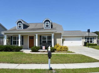 400 Elsmore Dr, New Bern, NC 28562