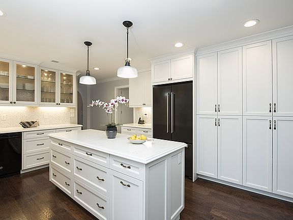 4th image of 23728 Calistoga Pl