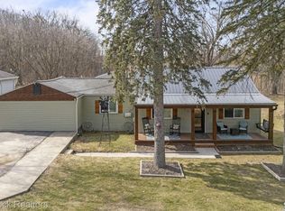 4840 Jamm Rd, Orion, MI 48359