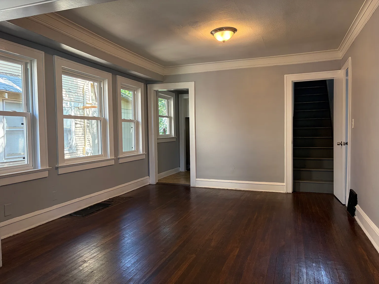 4 bed, 1413 sqft, $1,600 — Photo 3
