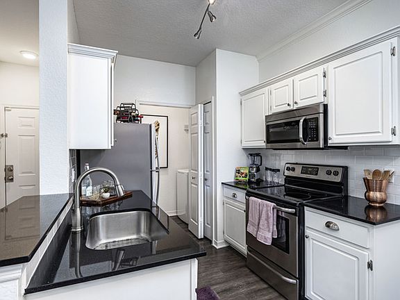 5th image of 13001 Lake Cypress Cir #D-101