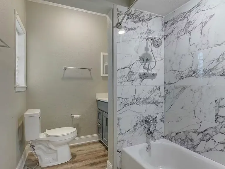 801 Cameron St — Photo 6