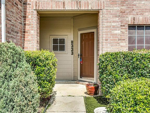 3rd image of 8333 Whispering Willow Ln