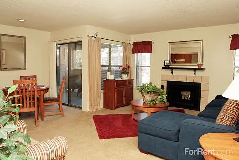 Quincy Ridge Apartments — Photo 16