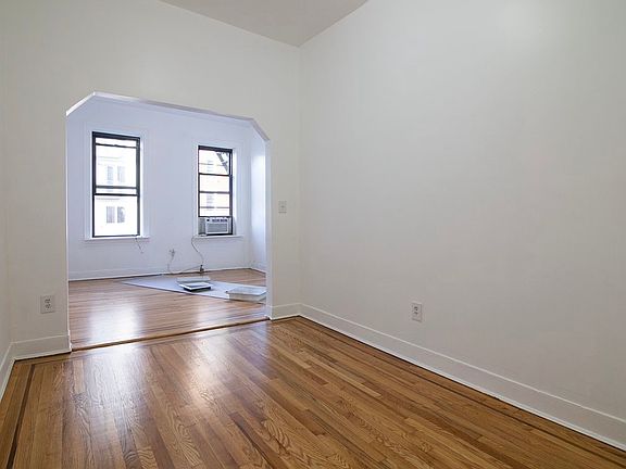2nd image of 678 Grand St #2F