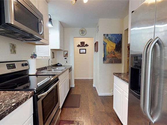 5th image of 2318 Fairfax Dr