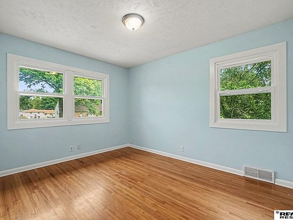 4th image of 5527 Jaynes St