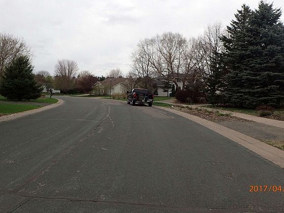 5th image of 1323 Benson Blvd E