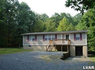 126 Gallery Ln, Mount Bethel, PA 18343