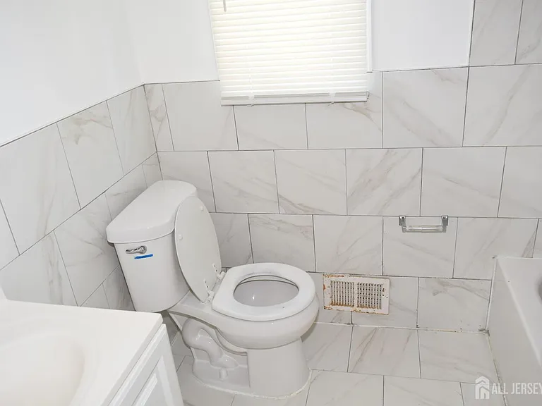 47 Christopher St #47 — Photo 10