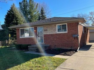 22700 Francis St, Saint Clair Shores, MI 48082