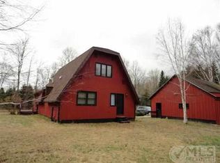 N7701 Carmody Rd, Munising, MI 49862