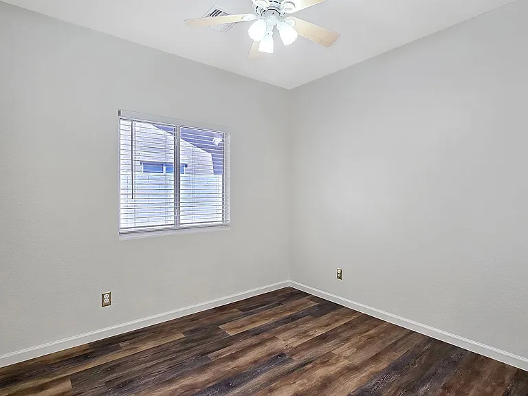 12509 W Washington St — Photo 26