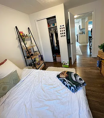 Rented by Modern Spaces | media 8