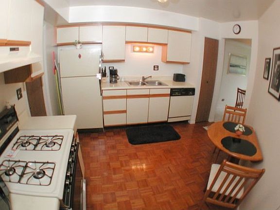 5th image of 276 Green Knoll Ln