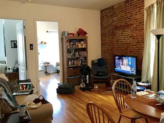 4th image of 175 W 107th St APT 10A