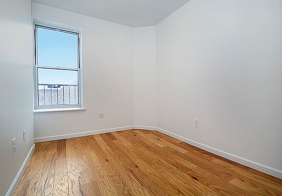 5th image of 308 Kosciuszko St #4I