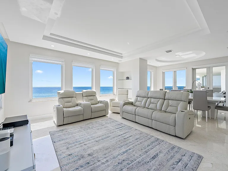 2070 N Ocean Blvd #Penthouse 4 — Photo 16