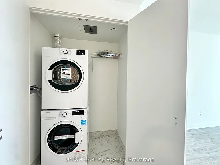 252 Church St #5511 — Photo 14
