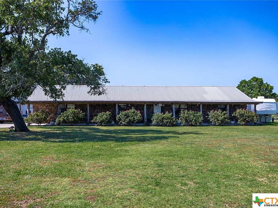 4686 W Highway 97, Gonzales, TX 78629 Zillow