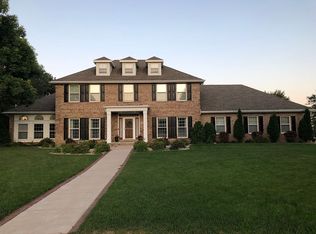 989 Prairie View Ct, Neenah, WI 54956