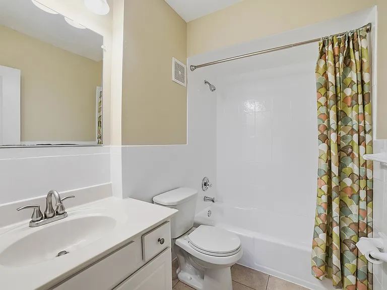47 Alvarado Ave #1A — Photo 16