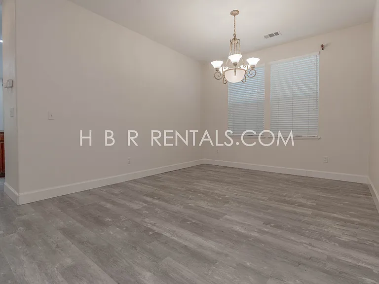 1825 Saint Moritz Ct — Photo 7