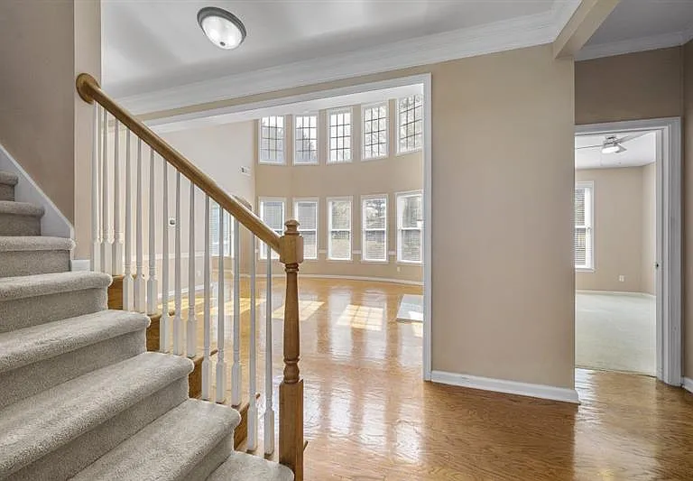 130 Candler Ct — Photo 8