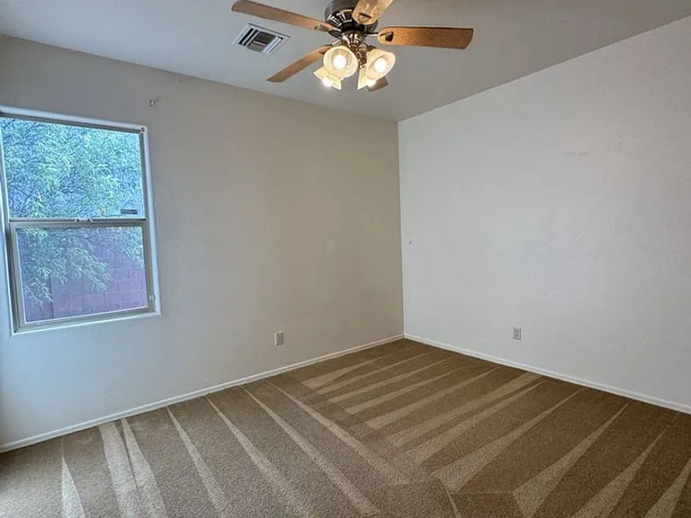 3603 Plaza De La Rosa — Photo 13