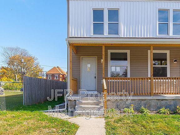 2nd image of 464 N Garfield Ave
