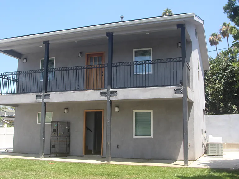 5321 Hyde St — Photo 1