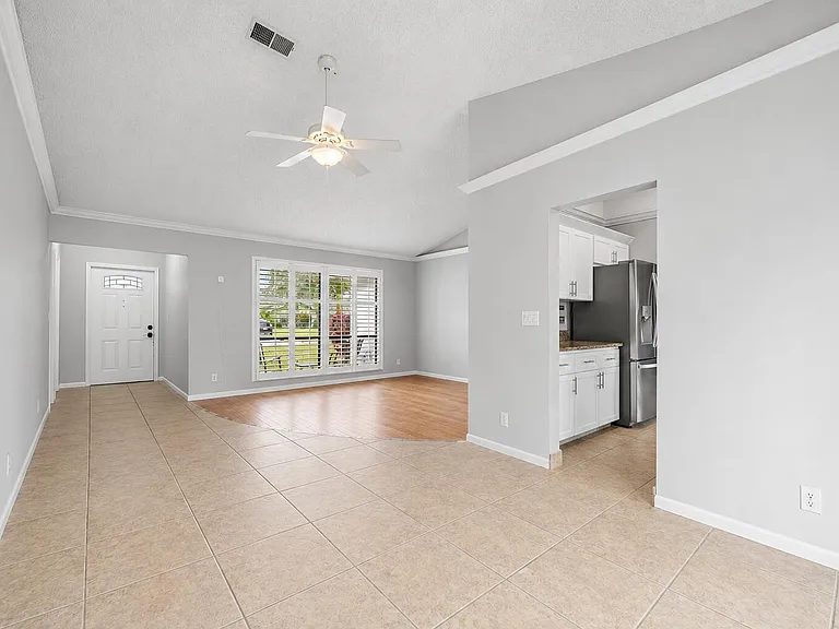 3962 Winfield Rd — Photo 7