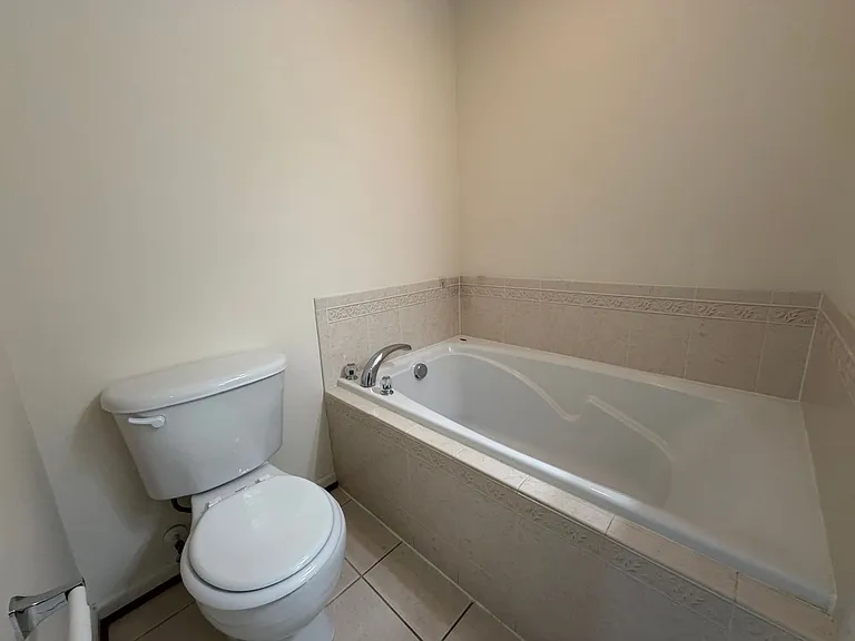 829 Rainier Rd — Photo 26