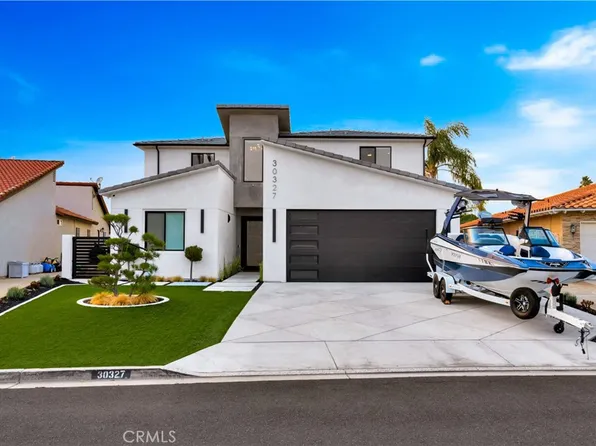 30327 Sea Horse Cir, Canyon Lake, CA 92587