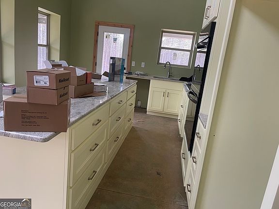 3rd image of 4444 County Line Rd