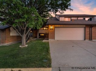 205 Cascade Ave, Cheyenne, WY 82009