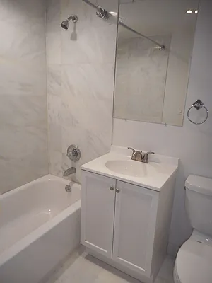 Rented by Urban Real Estate Property Group Inc | media 32