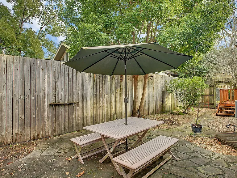 801 Le Green St — Photo 13