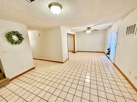 5th image of 105 Mountain View Dr #C