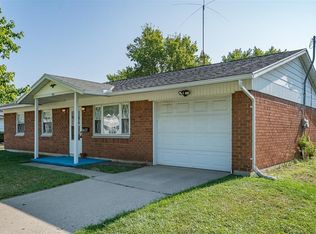 864 S Maple Ave, Fairborn, OH 45324