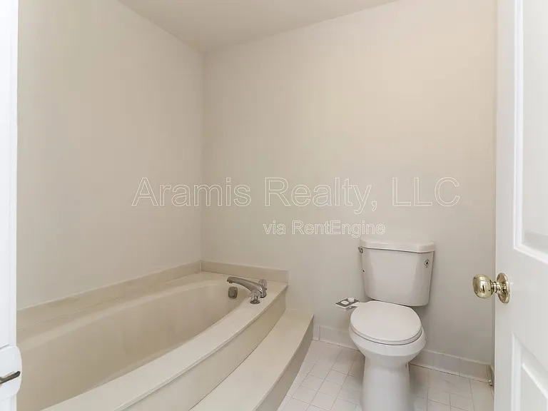 1381 Old Virginia Ct SE — Photo 13