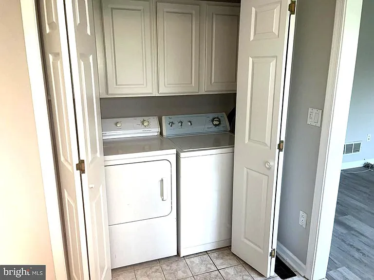 11 Reese Ave — Photo 6