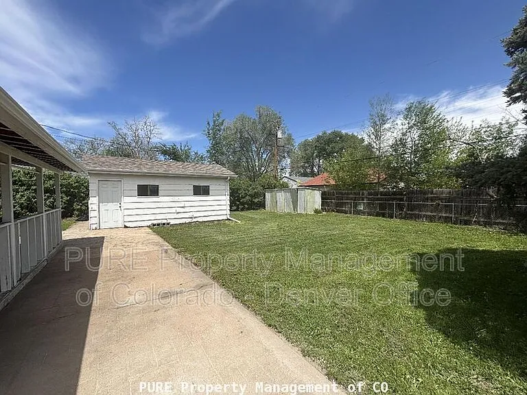 1040 Harlan St — Photo 16