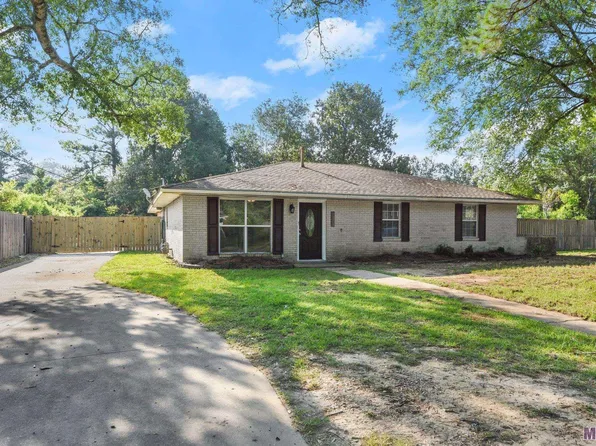 2028 S Woodcrest Ave, Denham Springs, LA 70726