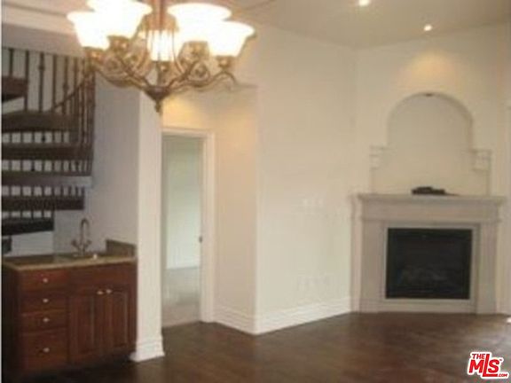 3rd image of 10640 Woodbridge St APT 201
