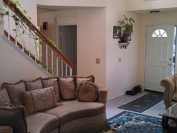 4th image of 10687 Blue Crest Dr