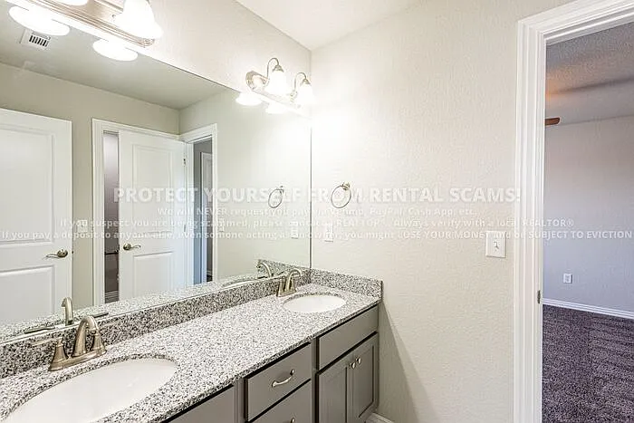 2910 S 7th St — Photo 10